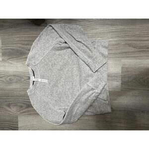 Lululemon Women's Gray Crew Neck‎ Sweater